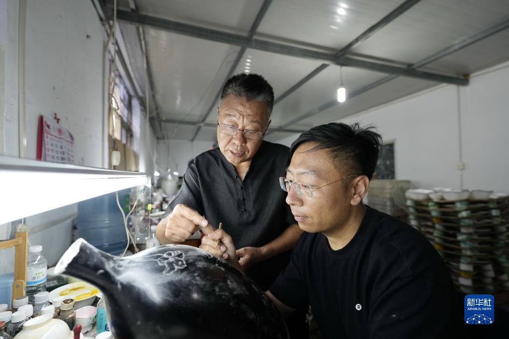 明士亚洲网址